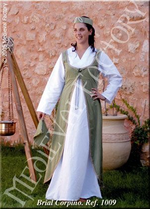 Brial Corpi�o verde + t�nica, talla L (liquidaci�n)