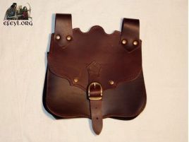 Bolsa medieval piel rinonera cuero