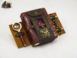 Set detective steampunk cinturon libro lupa investigador