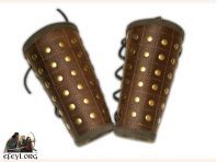 Brazales reforzados  con remaches