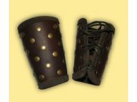 Brazaletes medievales cuero reforzados remaches