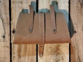 Bolsa de piel con hebilla 1