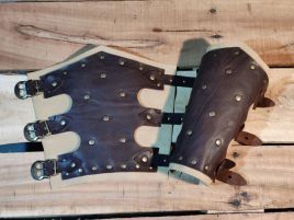 Brazales piel remaches rustico vikingo medieval